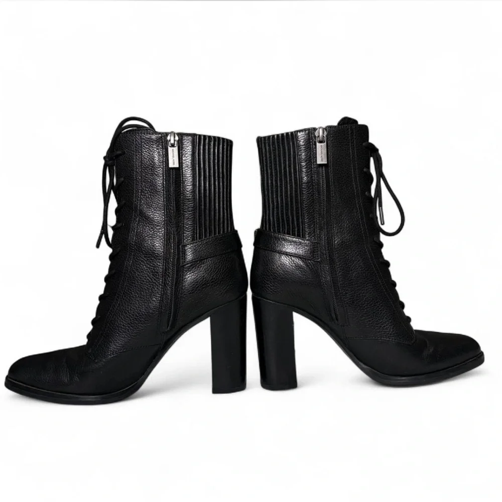 Michael Kors Carrigan Black Leather Lace Up Heeled Ankle Boots Size 7.5